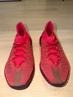 Adidas Yeezy Boost 350 V2 CMPCT